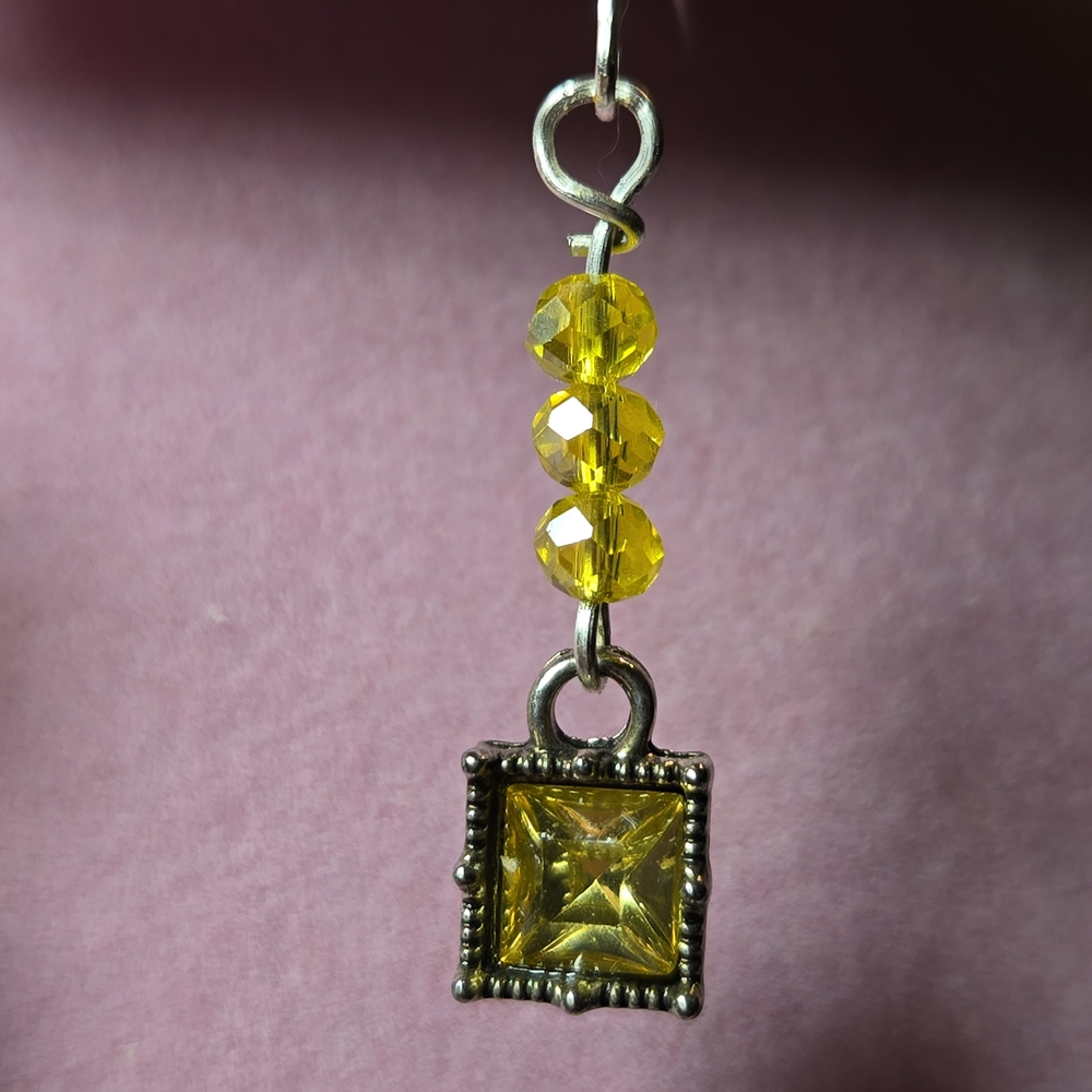 Handmade Lemon Yellow Mid-Length Dangle Drop Pierced Earrings Plastic/Metal Hook - Picture 3 of 9